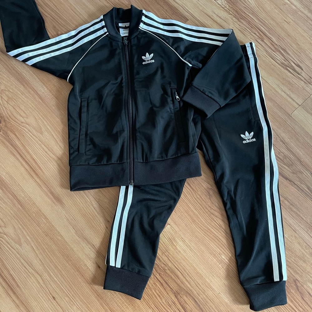 Adidas Originals Kids Track Suit size 4-5Y